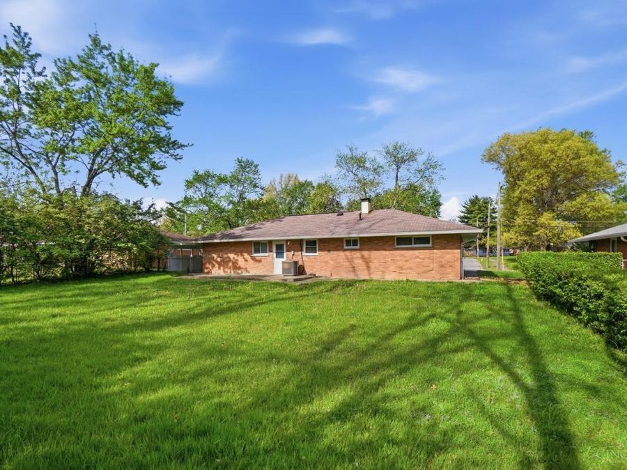 8796 Neptune Drive, Springfield Township, OH 45231 Photo 32