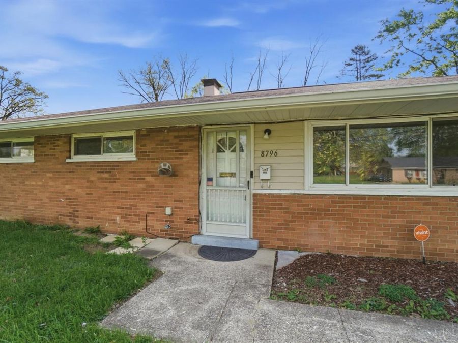 8796 Neptune Drive, Springfield Township, OH 45231 Photo 5