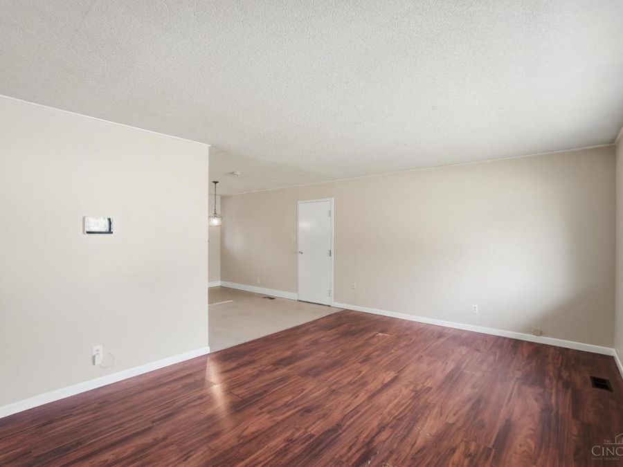 8796 Neptune Drive, Springfield Township, OH 45231 Photo 8