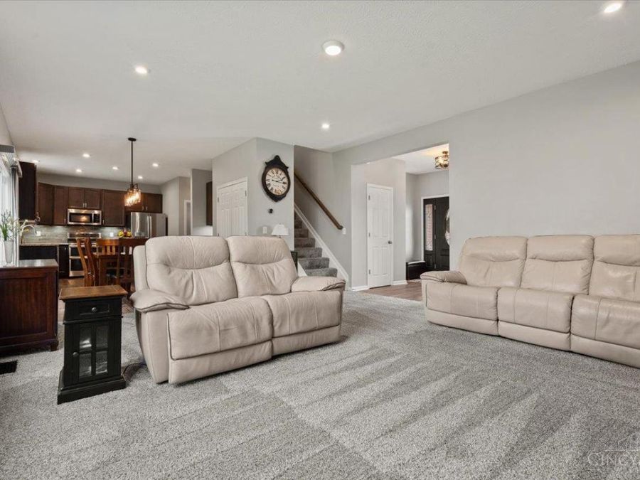 5805 Turning Leaf Way, Maineville, OH 45039 Photo 7