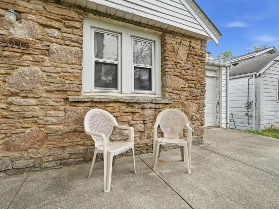 3294 Alpine Place, Cincinnati, OH 45211 Photo 6