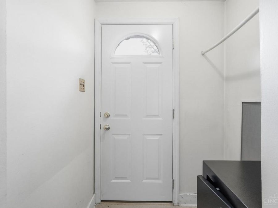 3294 Alpine Place, Cincinnati, OH 45211 Photo 8