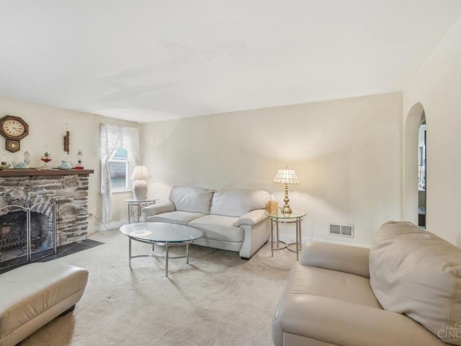 3294 Alpine Place, Cincinnati, OH 45211 Photo 9