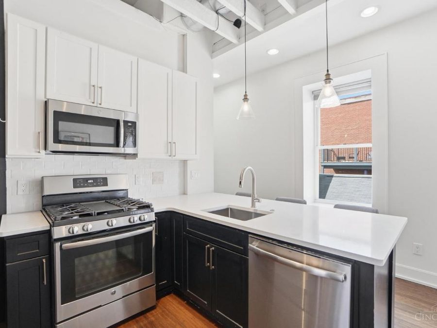 433 Clark Street, Unit B, Cincinnati, OH 45203 Photo 11