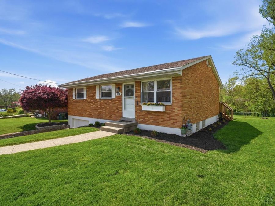 3283 Harmony Lane, Green Township, OH 45248 Photo 7