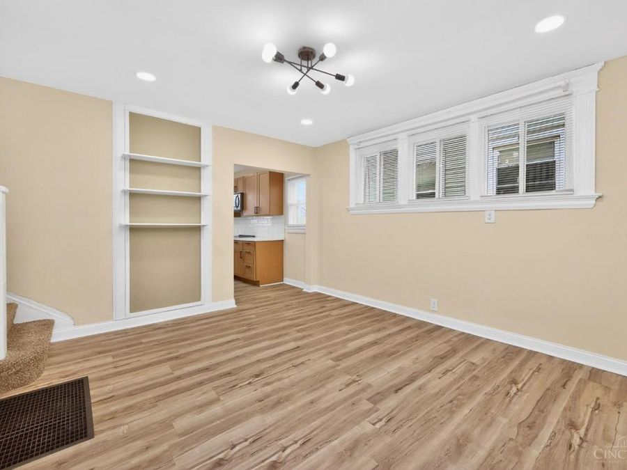 1989 Kinney Avenue, Cincinnati, OH 45207 Photo 13