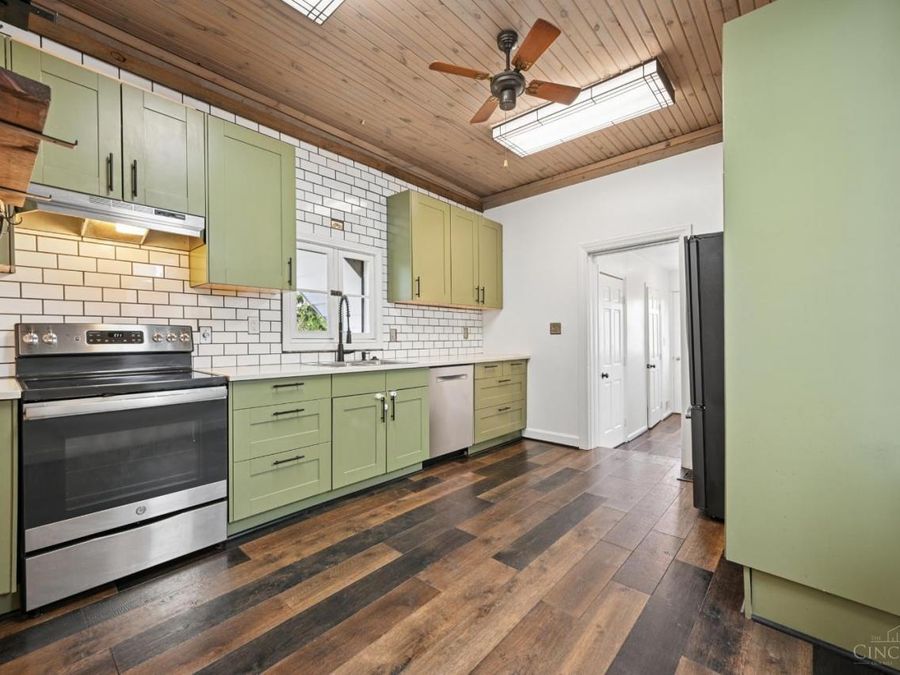24 E Sharon Road, Glendale, OH 45246 Photo 8