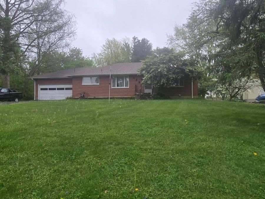 285 W Fancy Street, Blanchester, OH 45107 Photo 2