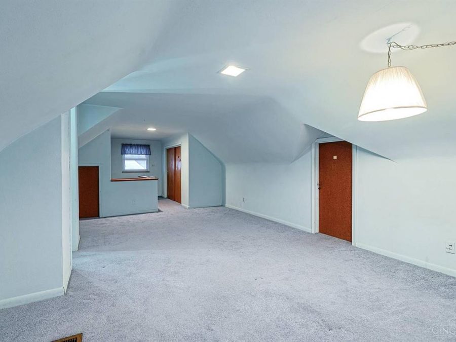 1283 Alwil Drive, Reading, OH 45215 Photo 8