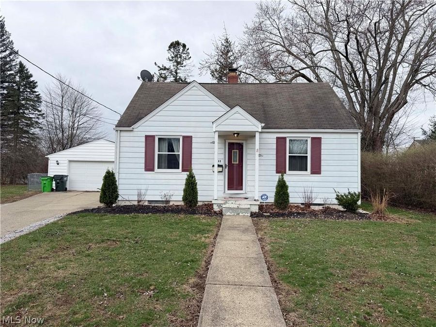 832 S Valley Boulevard NW, North Canton, OH 44720 Photo 1