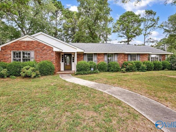 1902 Leeann Street SW, Decatur, AL 35601