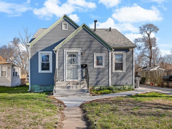 1021 21st Avenue , Rock Island, IL 61201