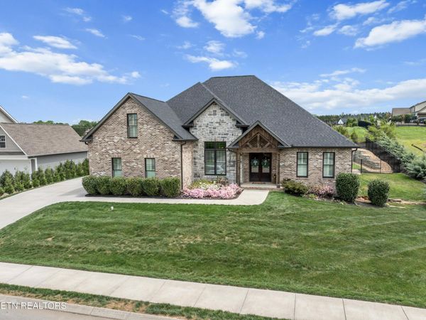 3438 Helmsley Court , Maryville, TN 37803