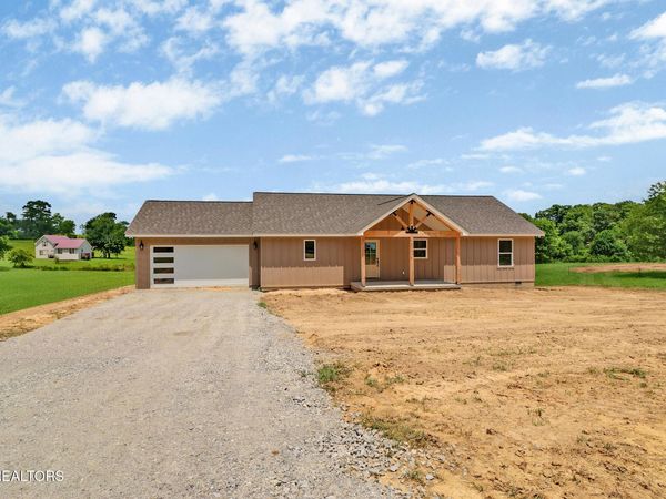 817 Hack Beaty Rd , Grimsley, TN 38565