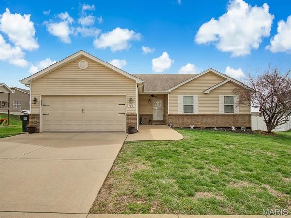 708 Ward , Waterloo, IL 62298