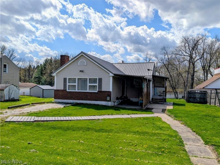 16599 Glenn Street , East Liverpool, OH 43920 Photo 1