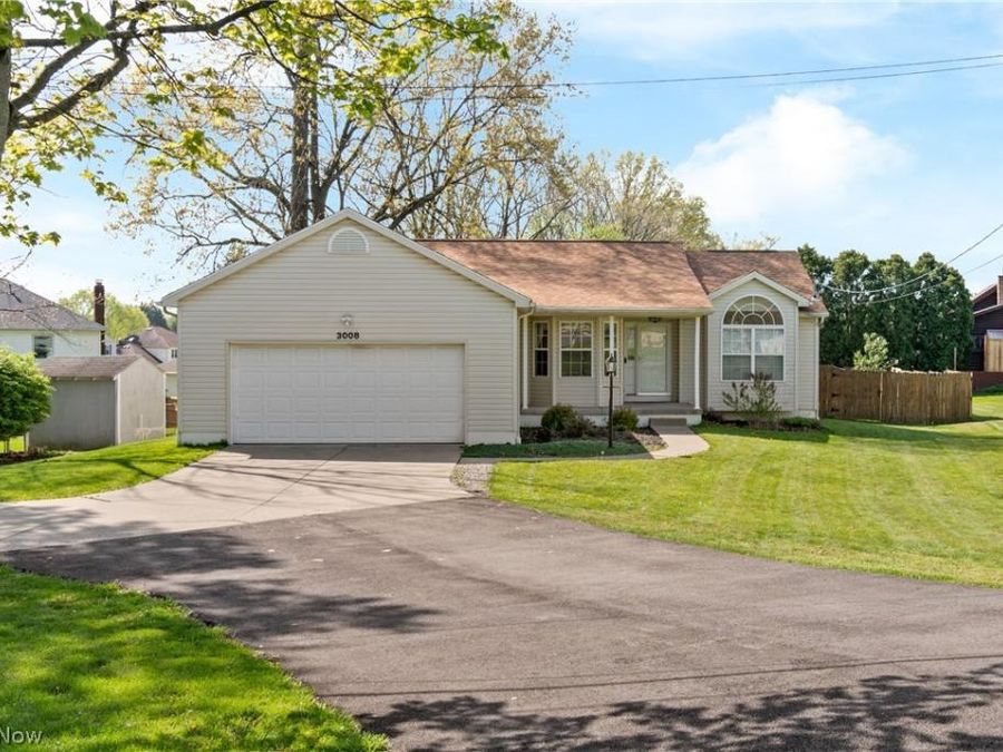 3008 Mount Pleasant Street NW, North Canton, OH 44720 Photo 1