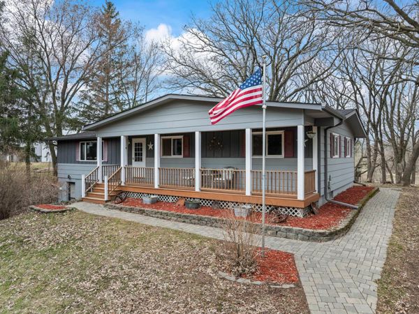 46729 170th Avenue , Zumbrota, MN 55992