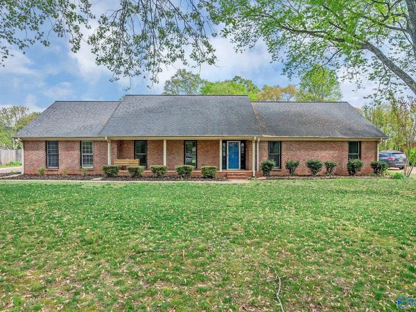 24961 Capshaw Road, Athens, AL 35613