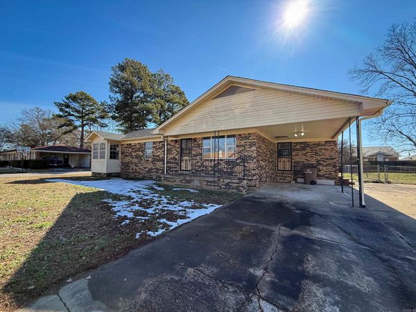 357 Barry St , Wynne, AR 72396