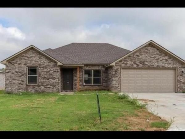 207 Stacy Drive , Paragould, AR 72461