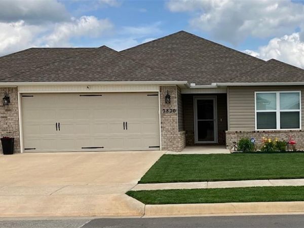 2820 Gorman Street , Pea Ridge, AR 72751