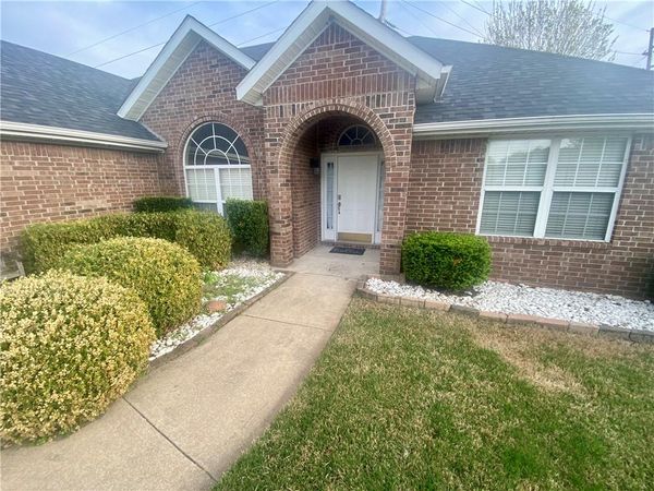 2807 Foxwood Drive , Springdale, AR 72762