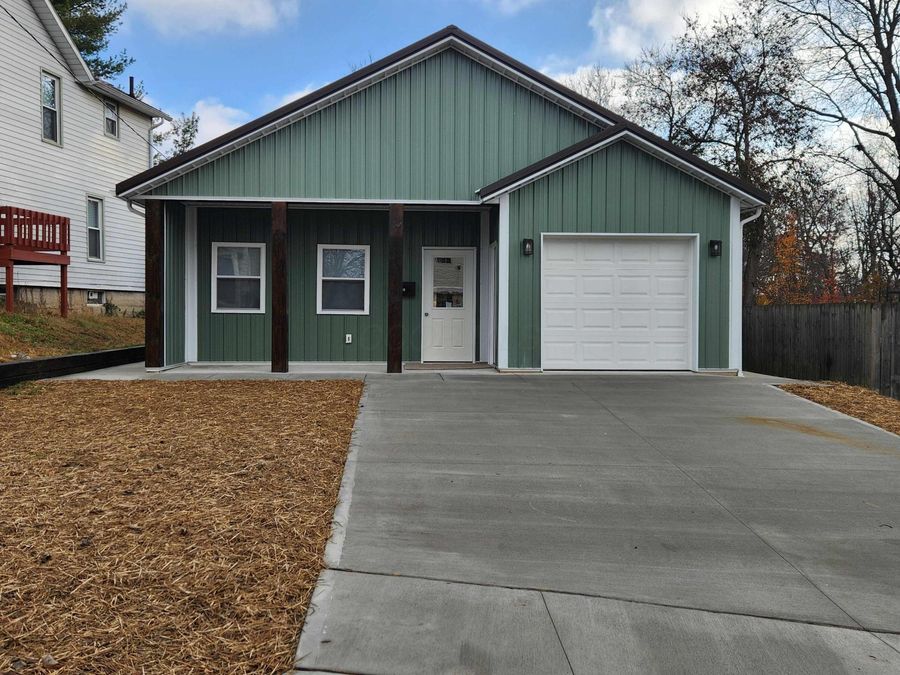 20 Bolen Avenue , Newark, OH 43055 Photo 1