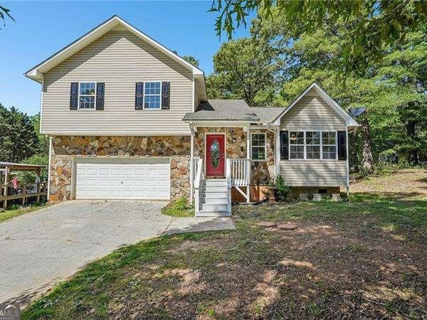 759 Buck Boulevard SE, Calhoun, GA 30701