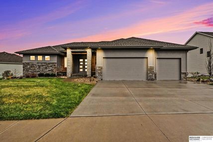 3016 N 179th Street , Omaha, NE 68116