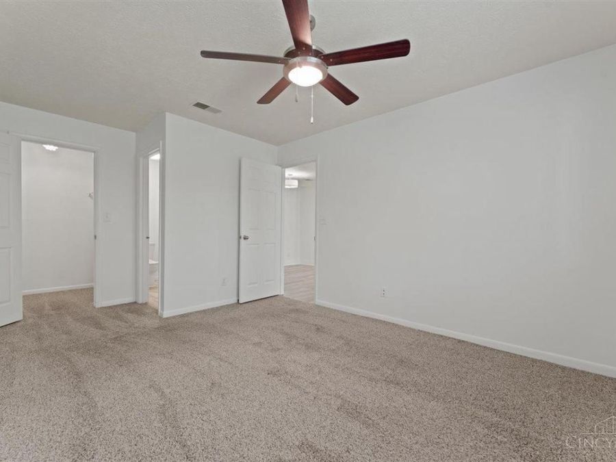 8839 Eagleview Drive, Unit 4, West Chester, OH 45069 Photo 12