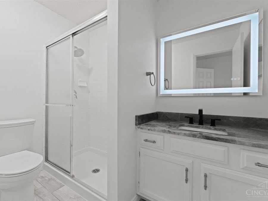 8839 Eagleview Drive, Unit 4, West Chester, OH 45069 Photo 13