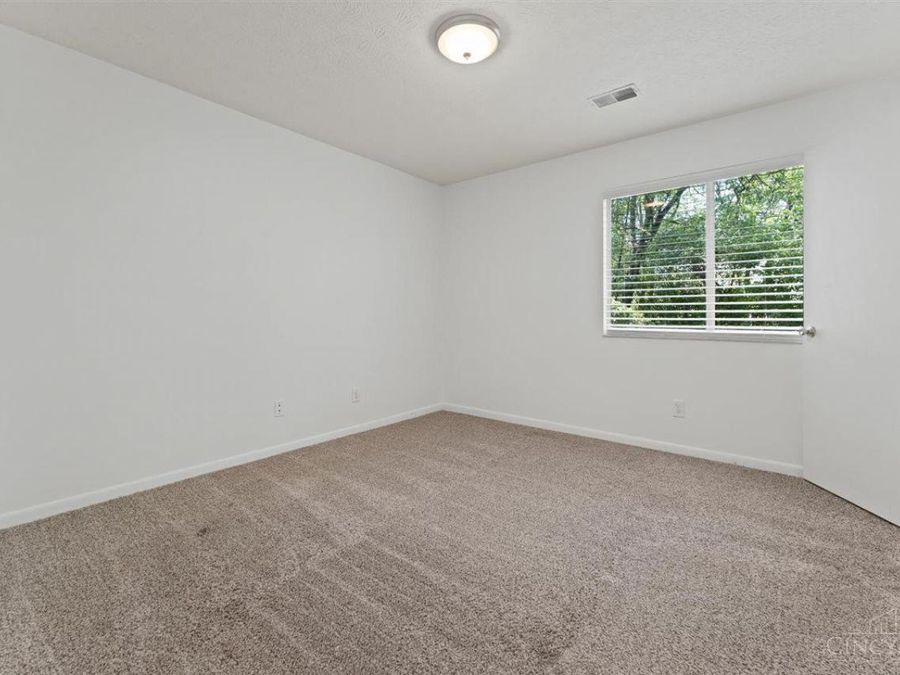 8839 Eagleview Drive, Unit 4, West Chester, OH 45069 Photo 16