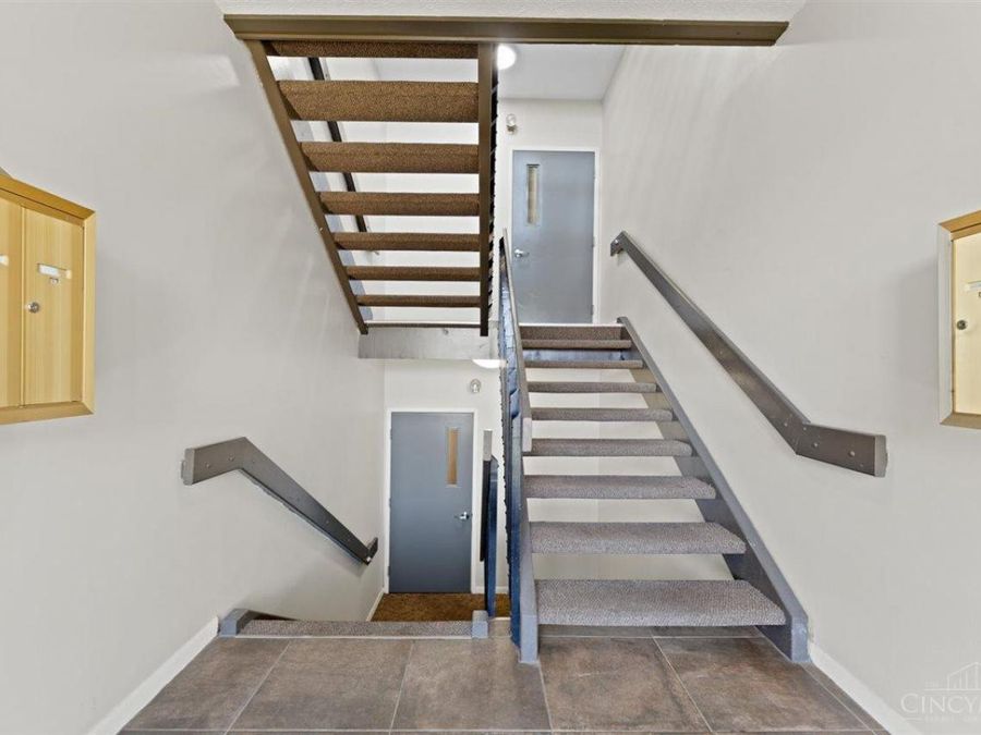 8839 Eagleview Drive, Unit 4, West Chester, OH 45069 Photo 2