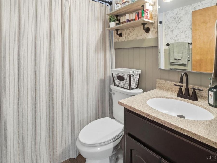 6577 Kirkland Drive, Cincinnati, OH 45224 Photo 31