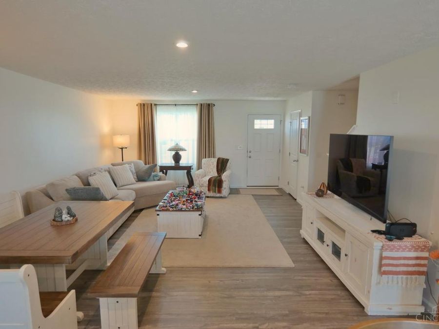 8889 Williamson Circle, Harrison, OH 45030 Photo 7