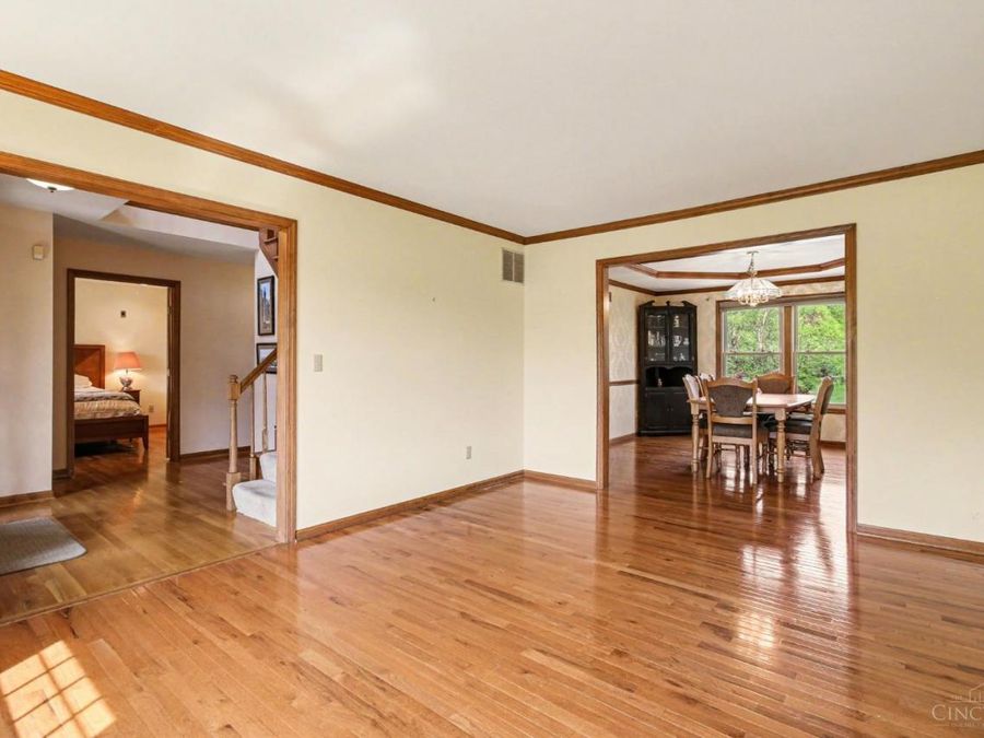 914 Cedarpark Drive, Delhi Township, OH 45233 Photo 10