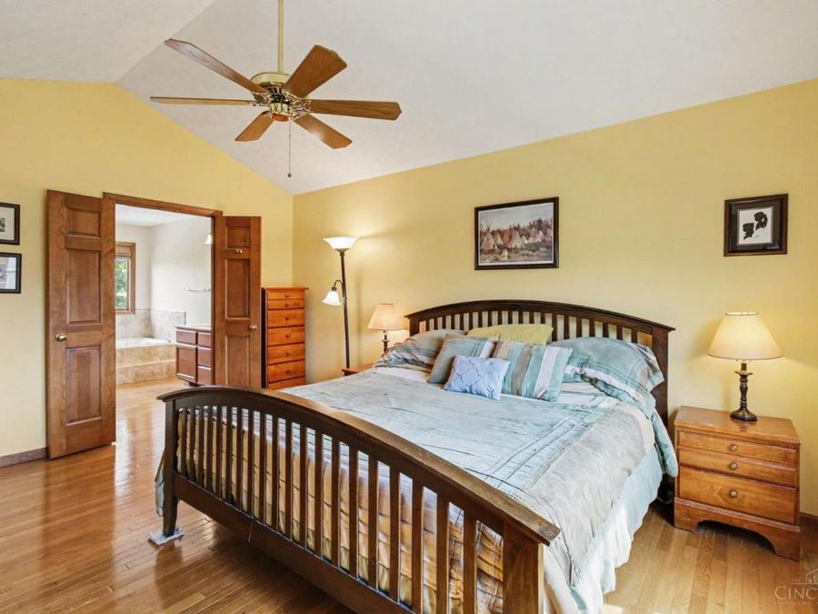914 Cedarpark Drive, Delhi Township, OH 45233 Photo 12