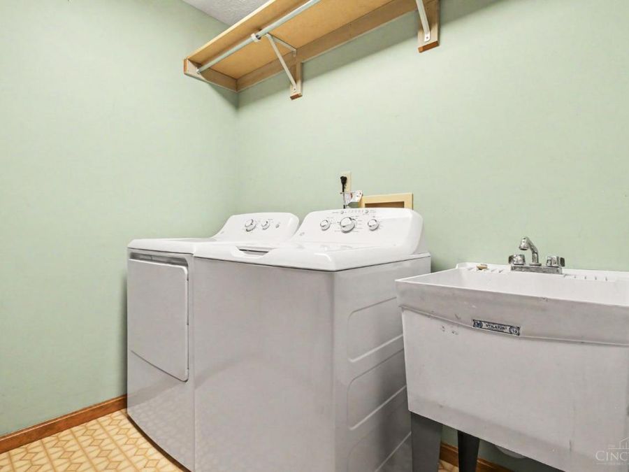 914 Cedarpark Drive, Delhi Township, OH 45233 Photo 29