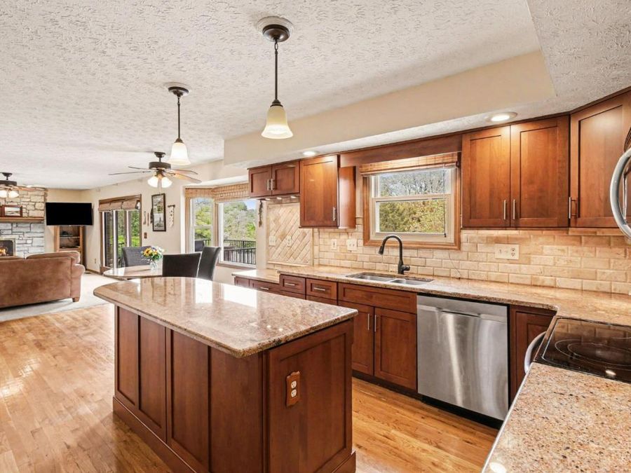 914 Cedarpark Drive, Delhi Township, OH 45233 Photo 4