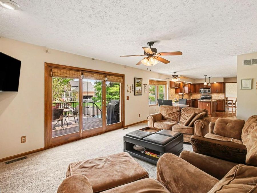 914 Cedarpark Drive, Delhi Township, OH 45233 Photo 8