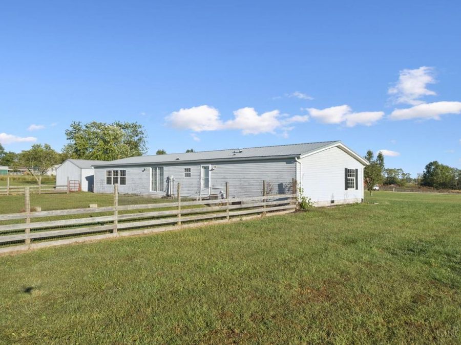 7986 Black Road, Jefferson Township, OH 45168 Photo 11