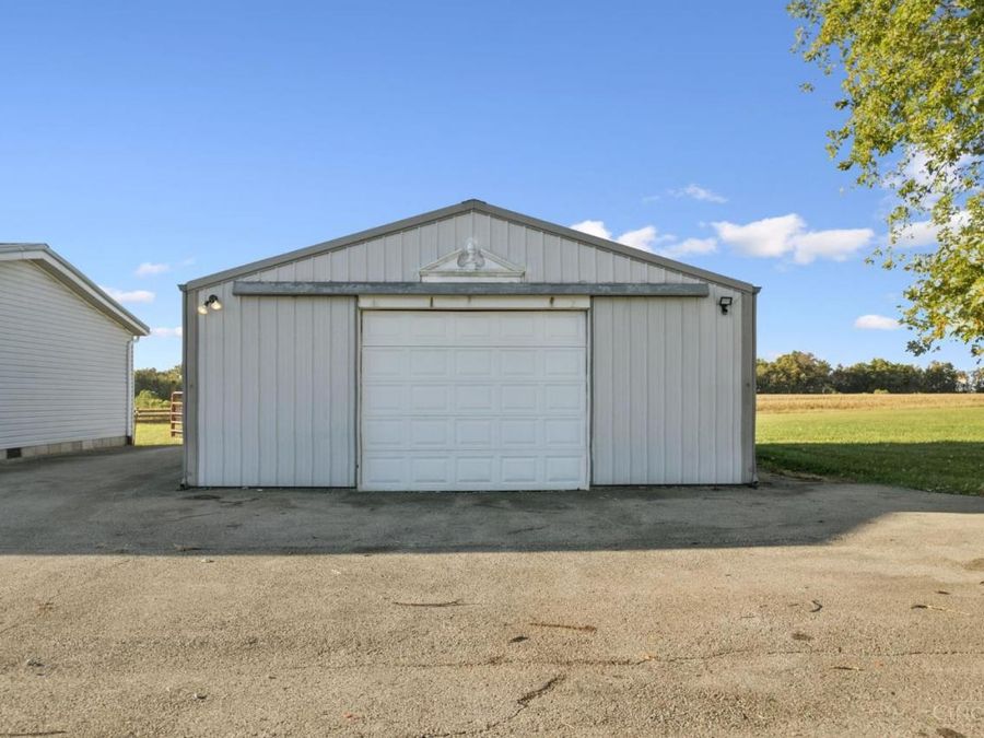 7986 Black Road, Jefferson Township, OH 45168 Photo 2