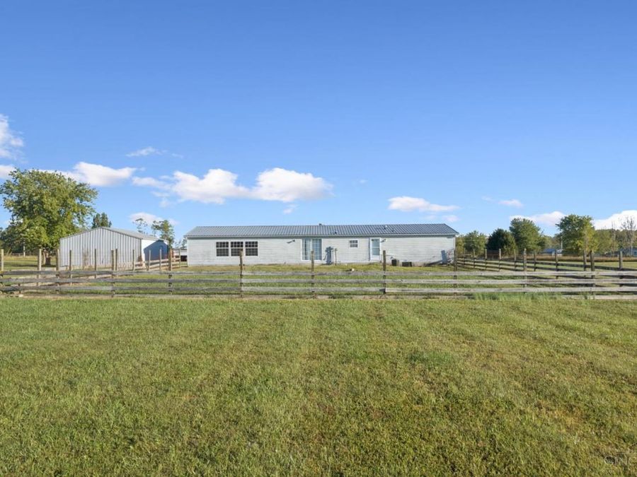 7986 Black Road, Jefferson Township, OH 45168 Photo 9