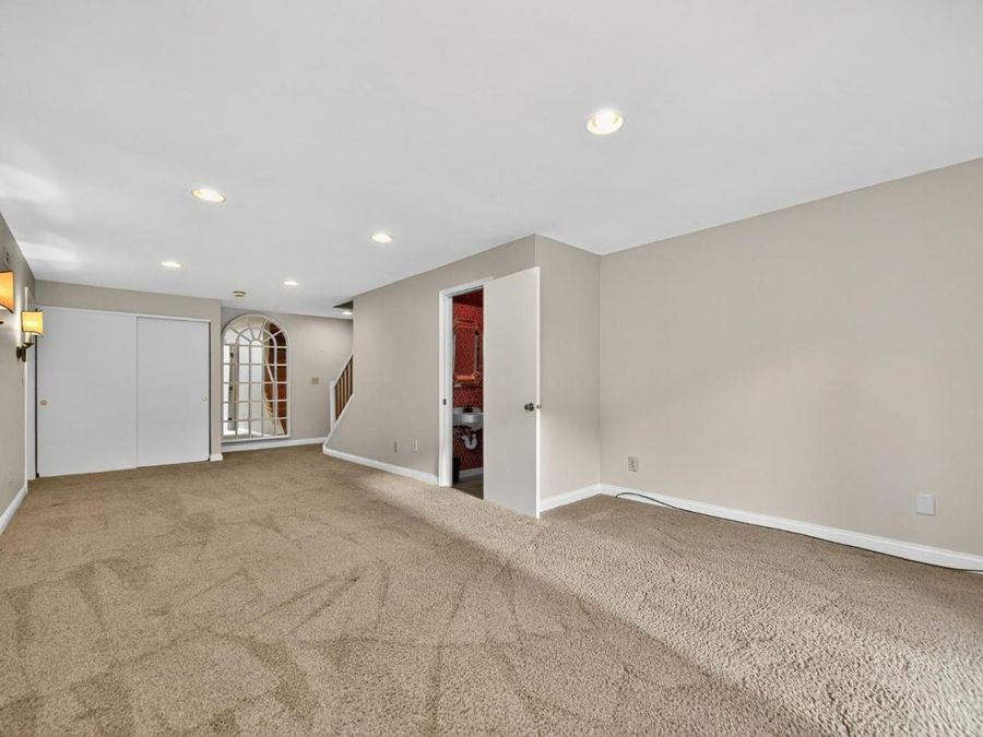 33 Creekwood Square, Glendale, OH 45246 Photo 41