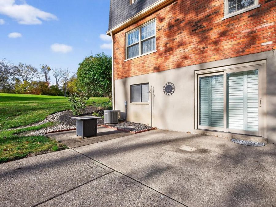 33 Creekwood Square, Glendale, OH 45246 Photo 49