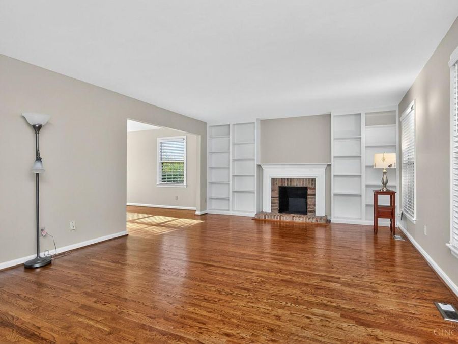 33 Creekwood Square, Glendale, OH 45246 Photo 5