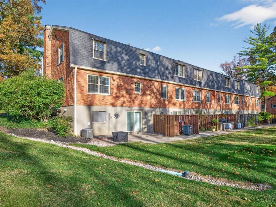33 Creekwood Square, Glendale, OH 45246 Photo 52