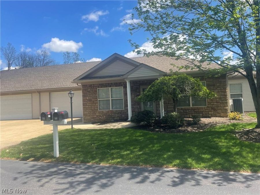 3125 Whitewood Street NW, Unit 5, North Canton, OH 44720 Photo 1
