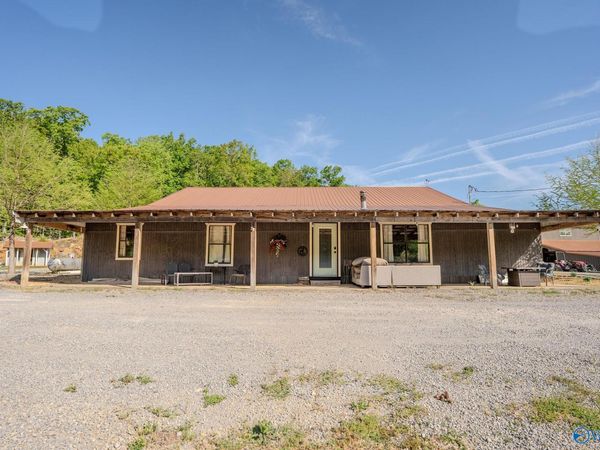 2979 South Danville Road, Danville, AL 35619